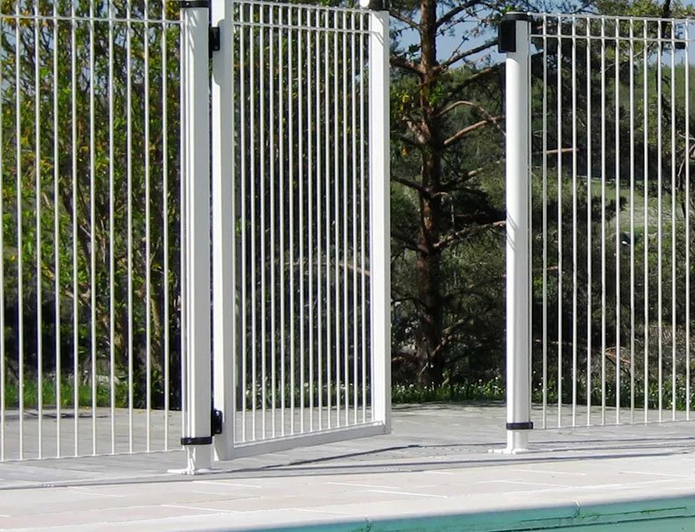 Pro Clôtures 74 - Clôture piscine Decorella