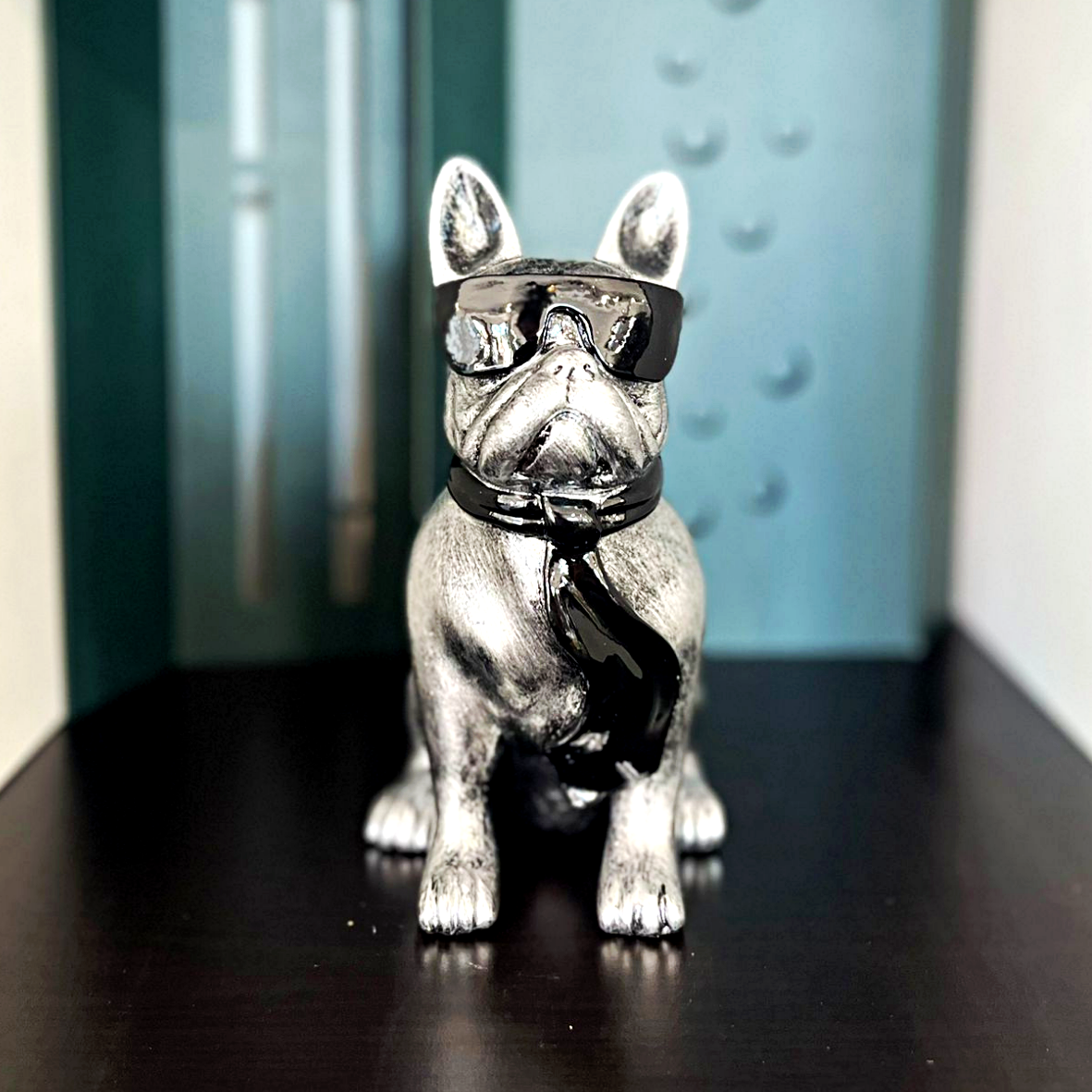 bouledogue argent cravatte lunettes h14cm les pros du paysage deco jardin0